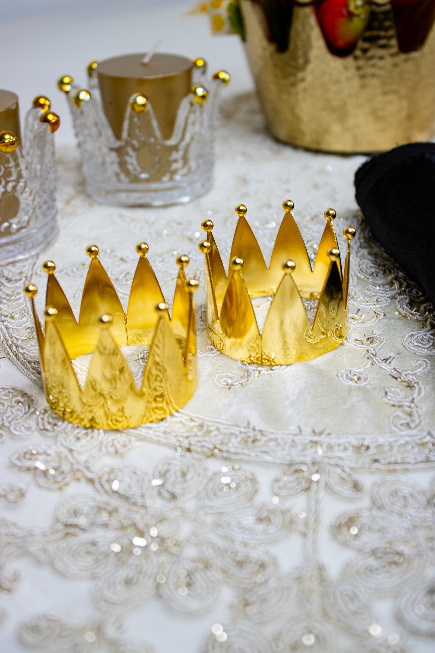 Crown Elegance Rosh Hashanah Set