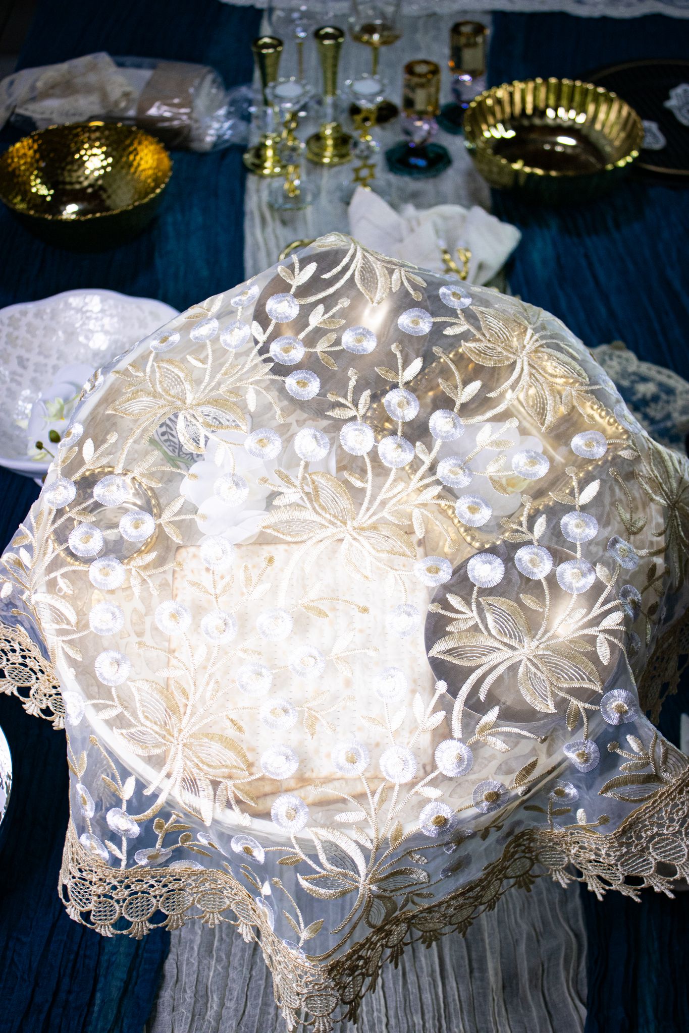 Shemesh Lace Seder Plate Cover