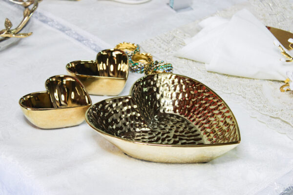 Large Hammered Heart Serving Bowl - Image 3