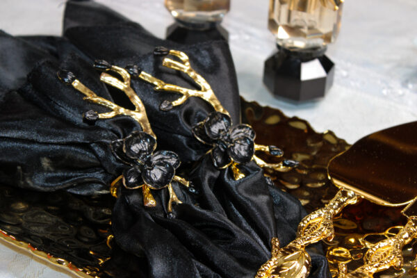 Plum Blossom Flower Branch Napkin Ring Gold/Black L (set of 4)